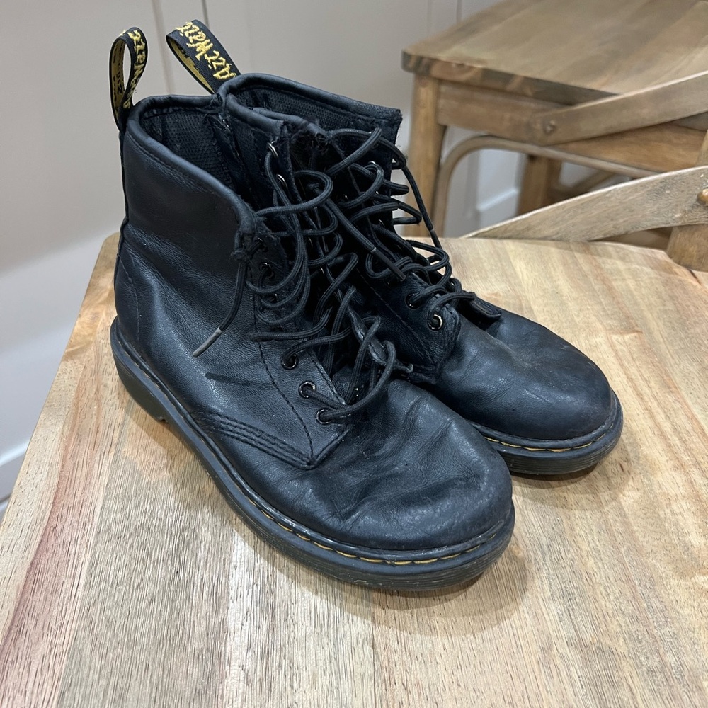 Dr. Martens Black Kids’ Boots